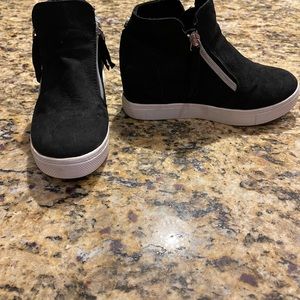 Steven madden girl wedges size 1